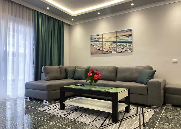 Fishta Quality Q5 36 Apartment